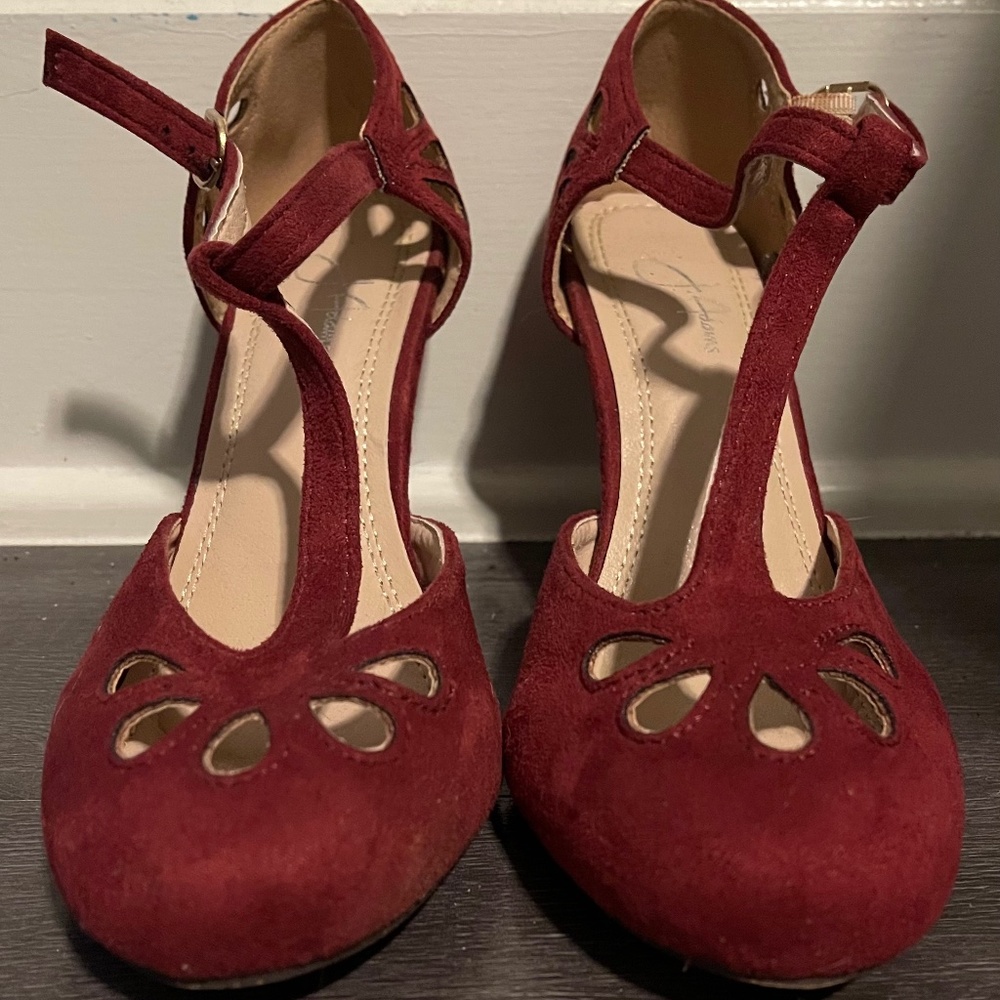 Women’s t strap heels